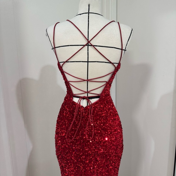 Sherri Hill 5509 Red Sequin Gown - Size 6 - Picture 6 of 10